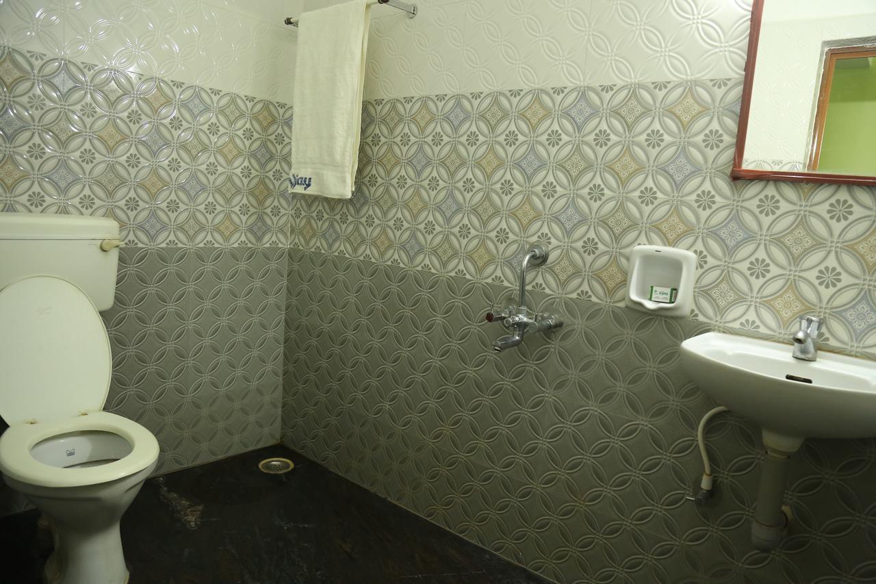 Hotel Vijay Pollachi Exterior photo