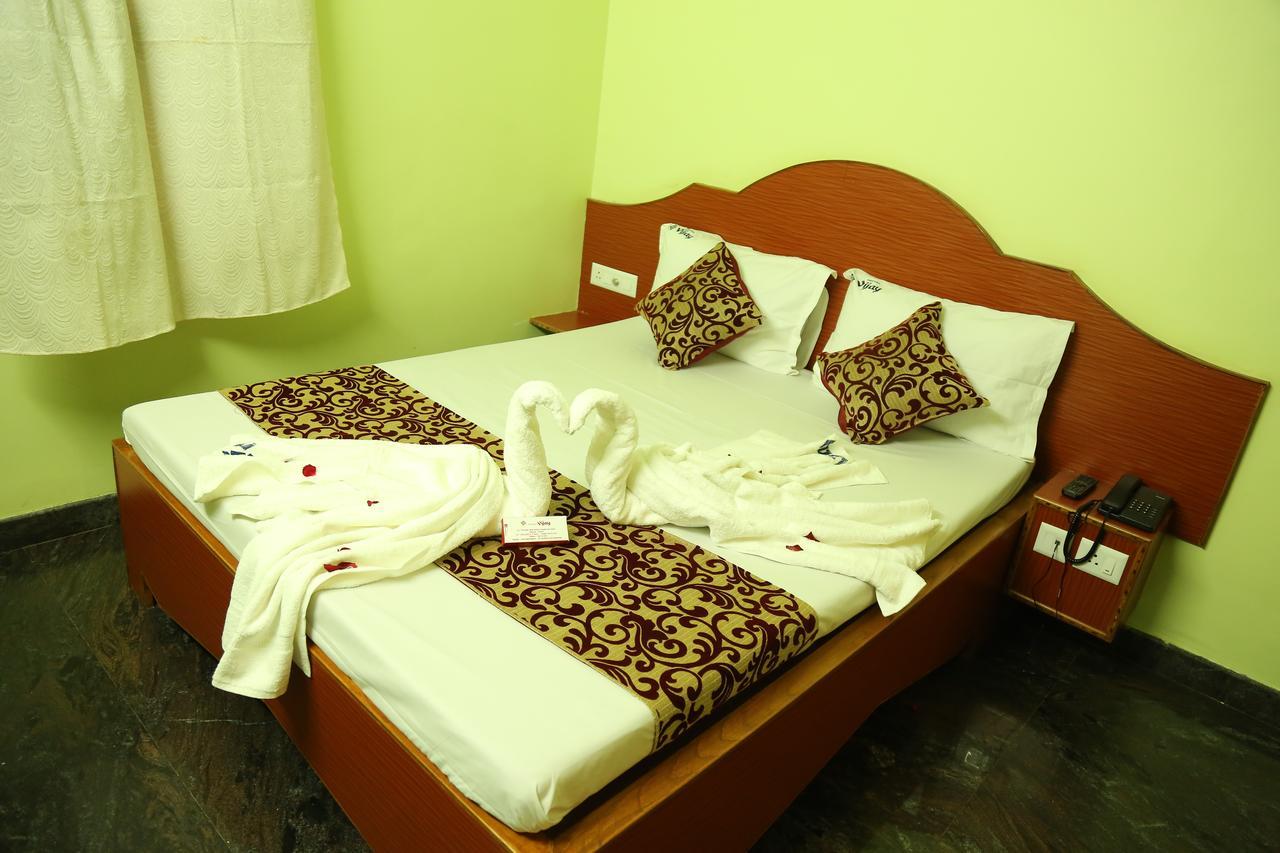 Hotel Vijay Pollachi Exterior photo